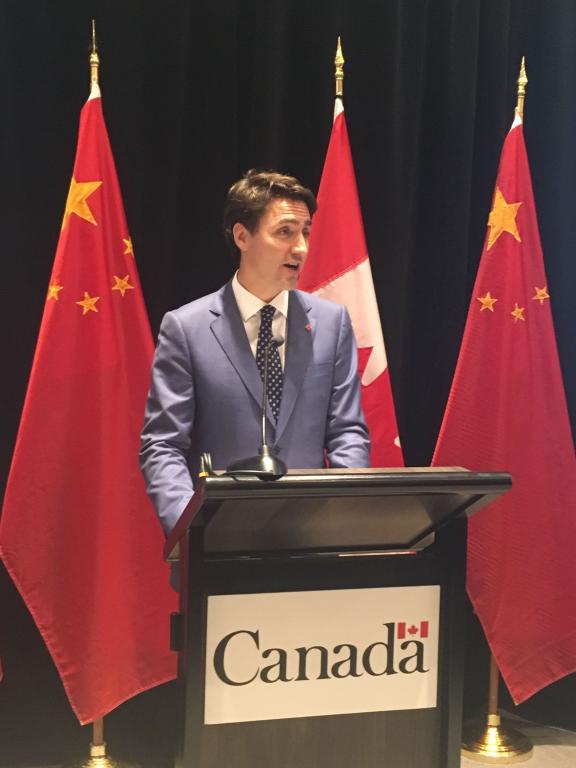 加拿大总理特鲁多发表演讲